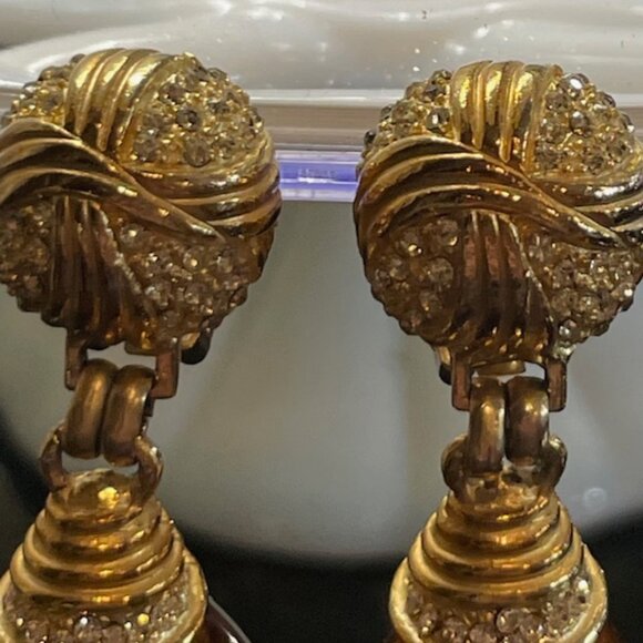 Vintage Roxanne Assoulin Amber Glass & Crystal Dangle Gold Tone Clip Earrings - Picture 6 of 9